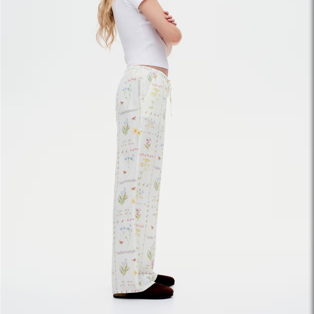 H&M Straight Leg Drawstrings Pants - Picture 3 of 9